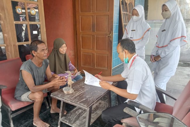 WASPADA LEPTOSPIROSIS, TIM P2P PUSKESMAS KLATEN SELATAN LAKUKAN PE DAN SOSIALISASI LEPTOSPIROSIS
