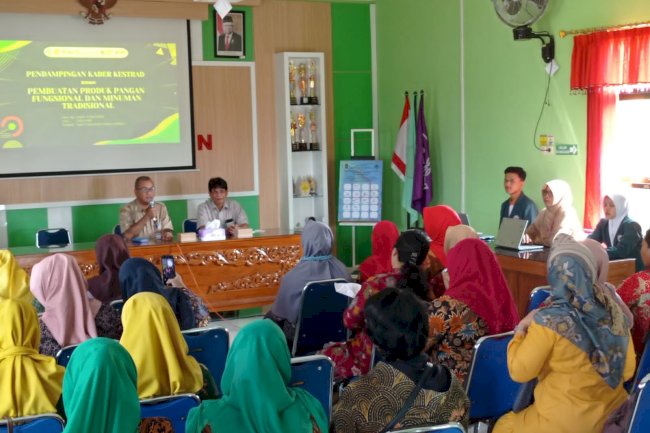 PROGRAM KESEHATAN TRADISIONAL : PERTEMUAN RUTIN KADER KESEHATAN TRADISIONAL PUSKESMAS KLATEN SELATAN