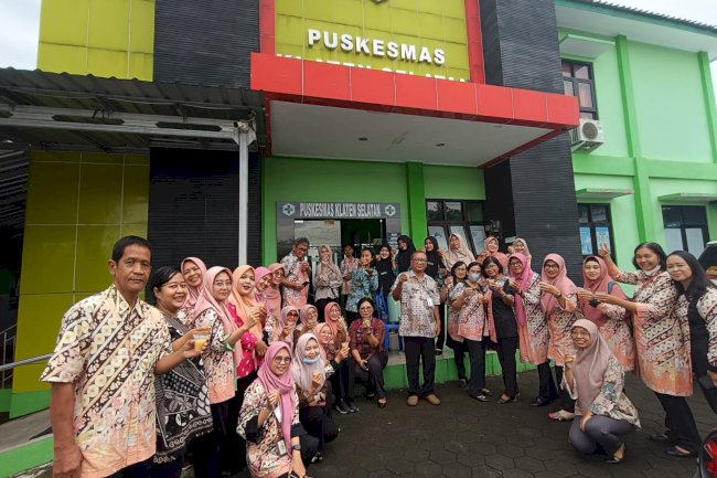 Minum Jamu Bersama : Kolaborasi Program Kesehatan Tradisional Puskesmas Klaten Selatan dengan Mahasiswa Jamu Poltekes Surakarta