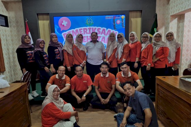 Sinergi Sehat, Puskesmas Klaten Selatan Layani Pemeriksaan Cek Kesehatan Gratis di Kejari Klaten