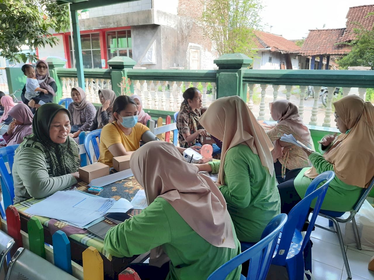 CEGAH KANKER LEHER RAHIM DAN PAYUDARA, PUSKESMAS KLATEN SELATAN LAYANI IVA TEST DAN SADANIS GRATIS