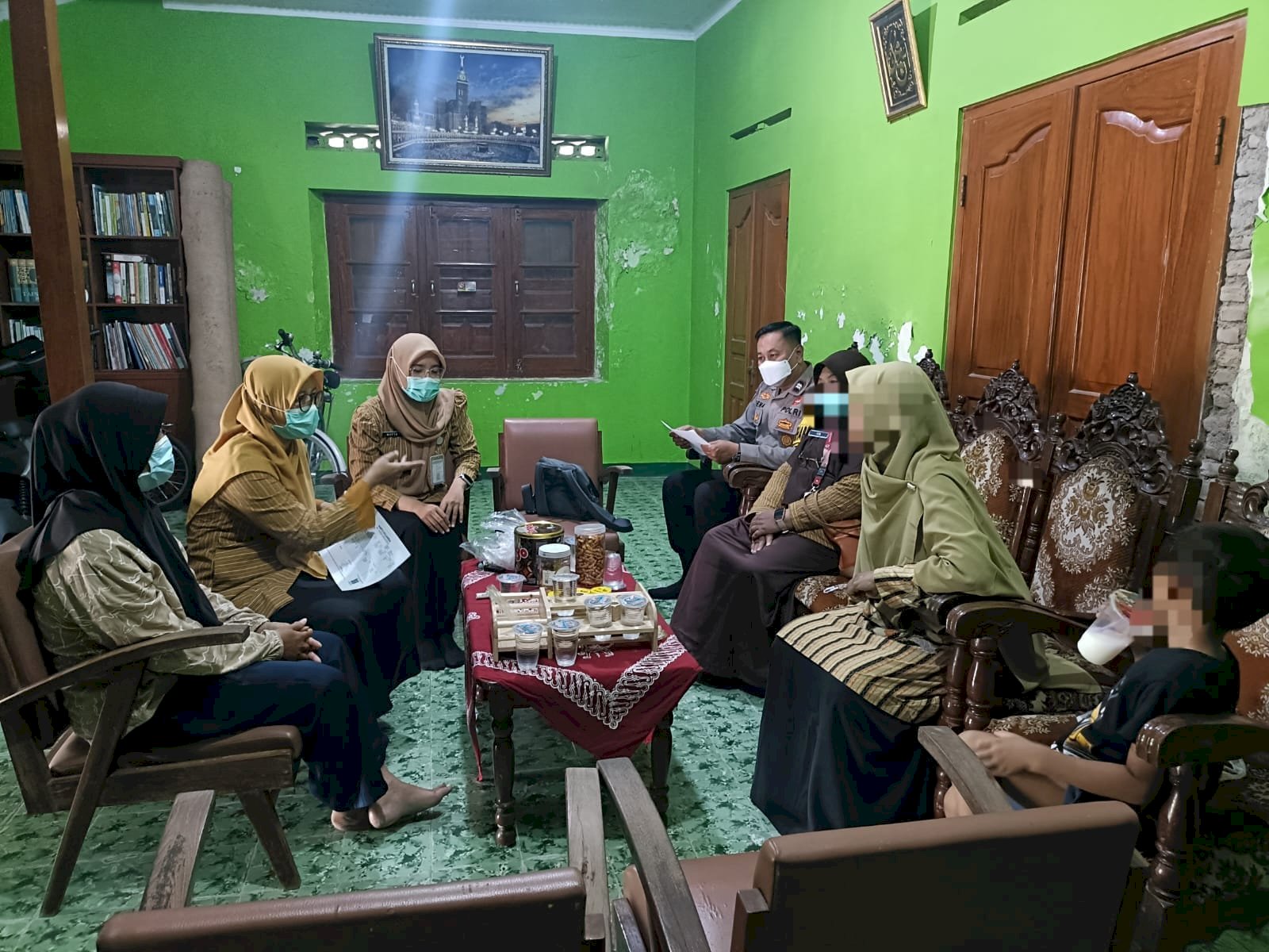 Bersatu Melawan TB: Puskesmas Klaten Selatan dan Bhabinkamtibmas Intensifkan Pelacakan Kasus